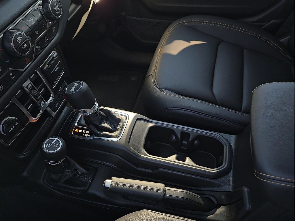 New 2026 Jeep Wrangler For Sale in Farmington, AR