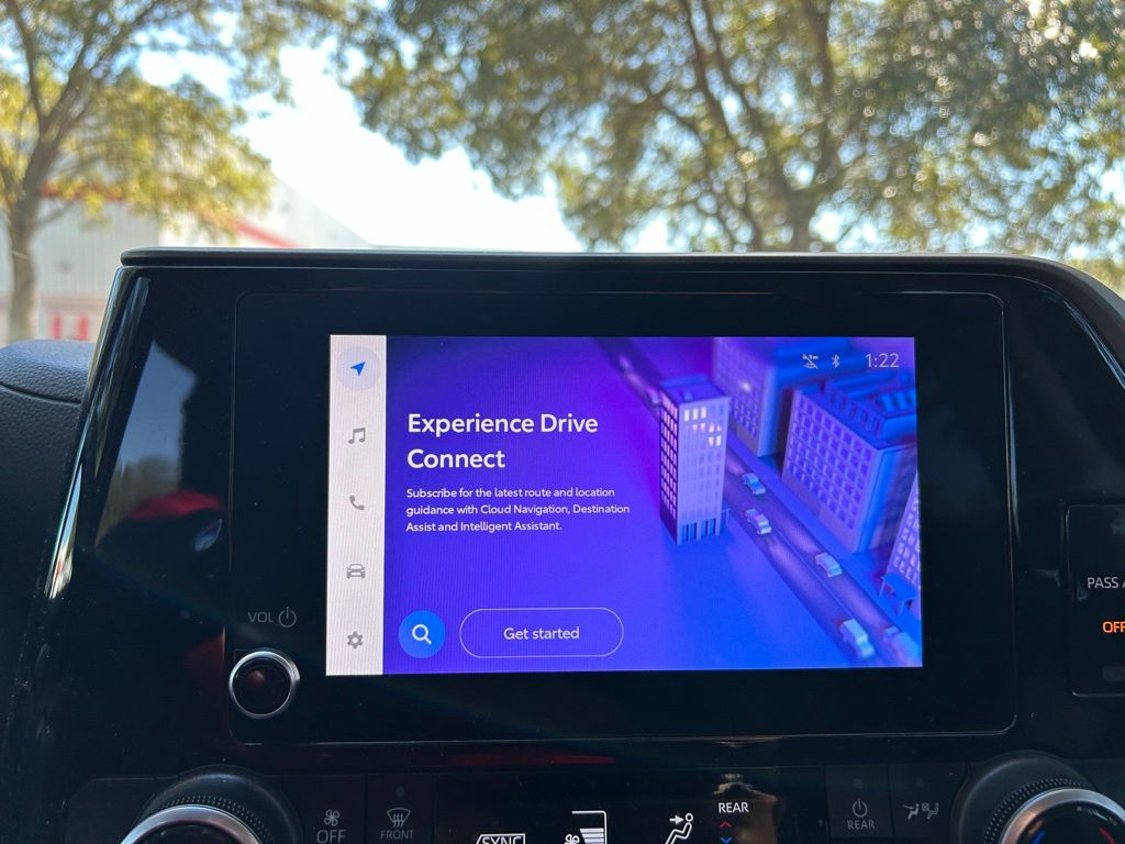 Thumbnail: 2023 Toyota Highlander - 24