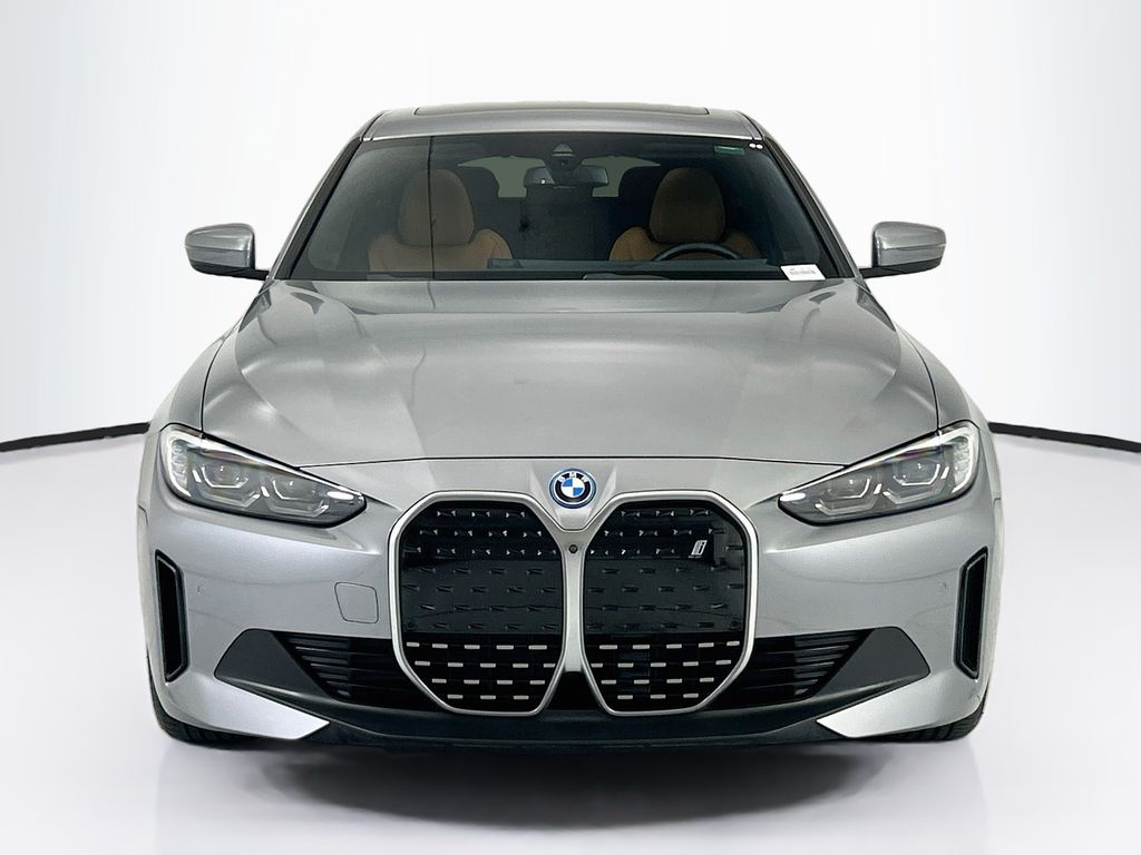 Thumbnail: 2023 BMW i4 - 2