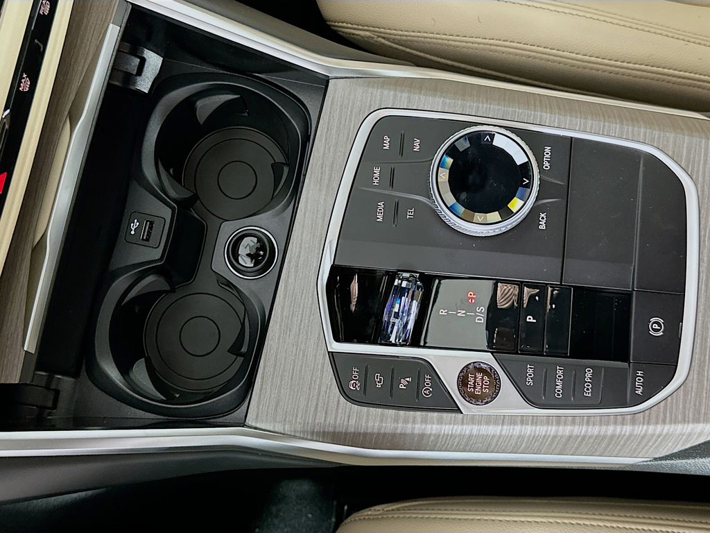 Thumbnail: 2026 BMW 3 Series - 15