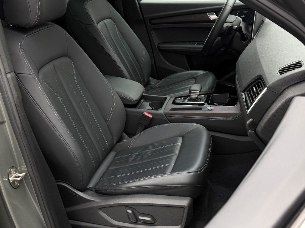 Thumbnail: 2023 Audi Q5 - 17