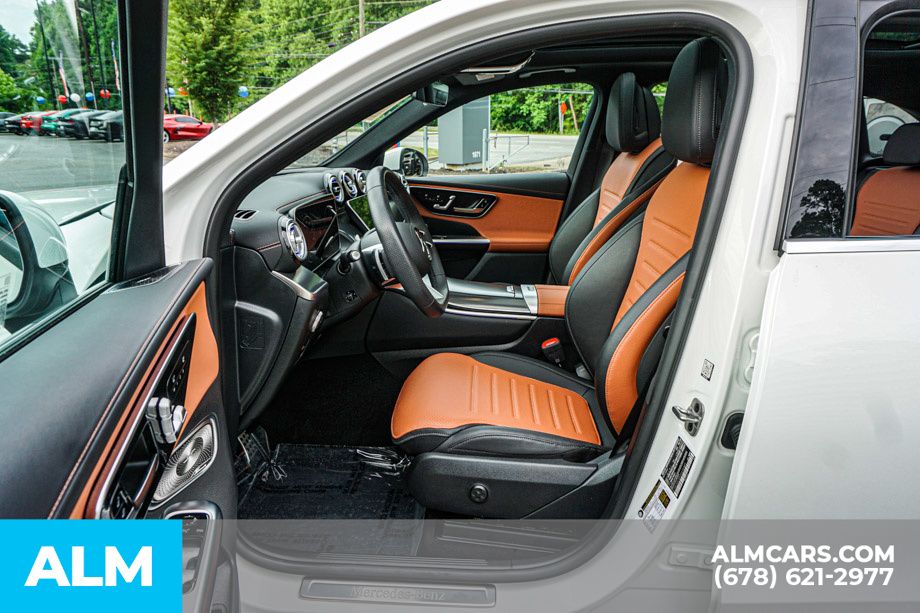 Used 2025 White Mercedes-Benz GLC 350e image 19