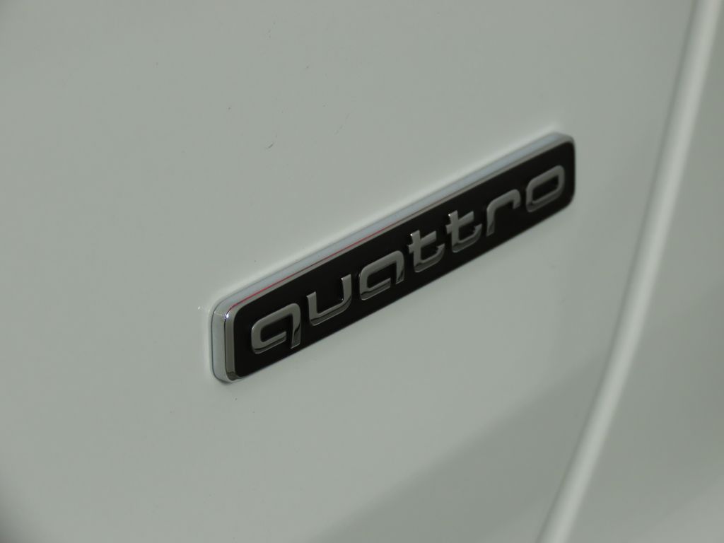 Thumbnail: 2025 Audi A6 - 10