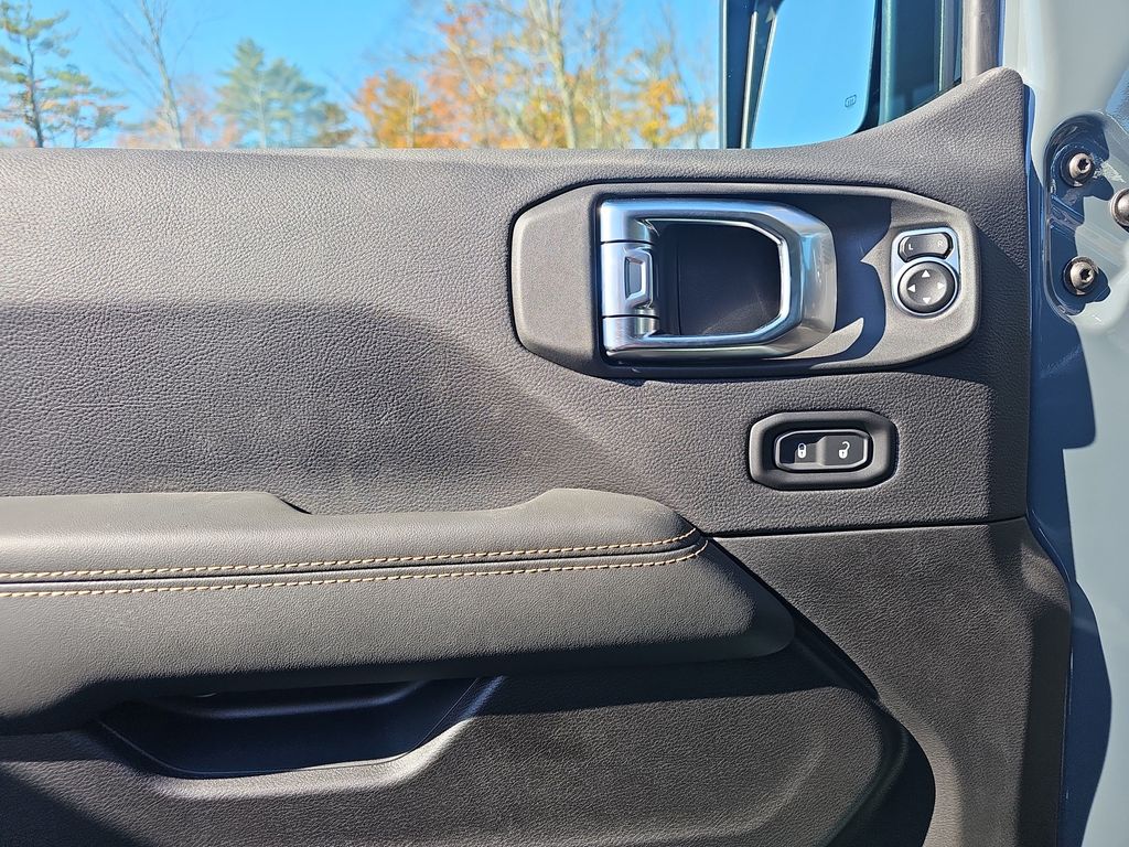 New 2026 Jeep Wrangler SUV