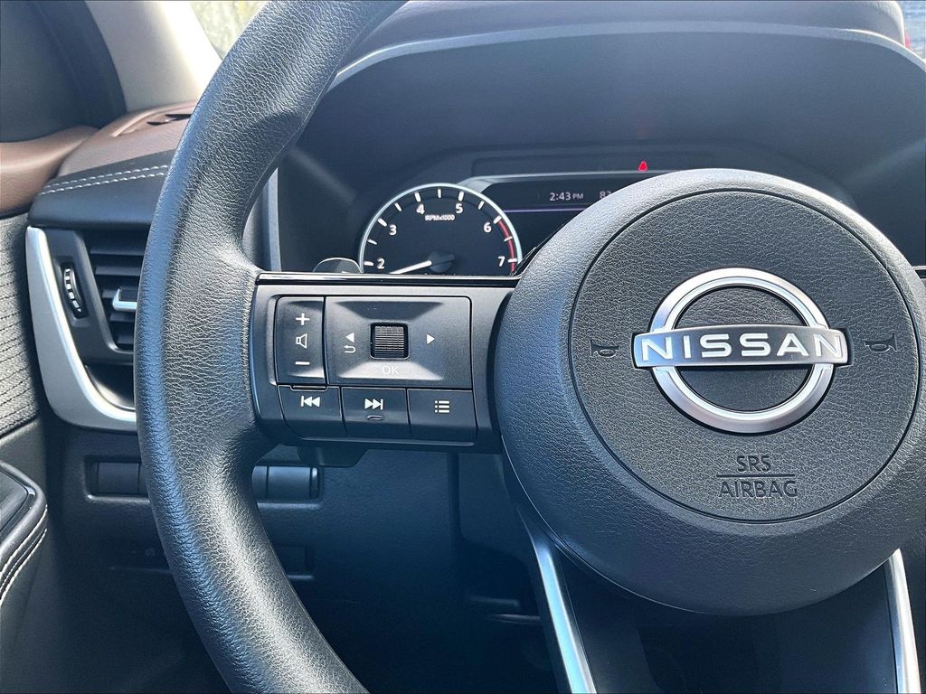 2023 Nissan Rogue — photo 23