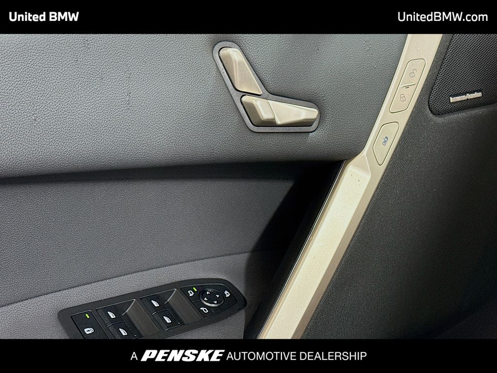 Thumbnail: 2026 BMW iX - 3