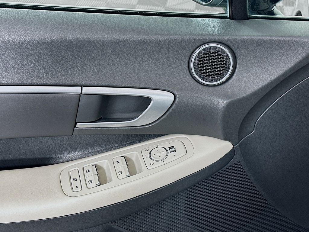 Thumbnail: 2024 Hyundai Sonata - 17