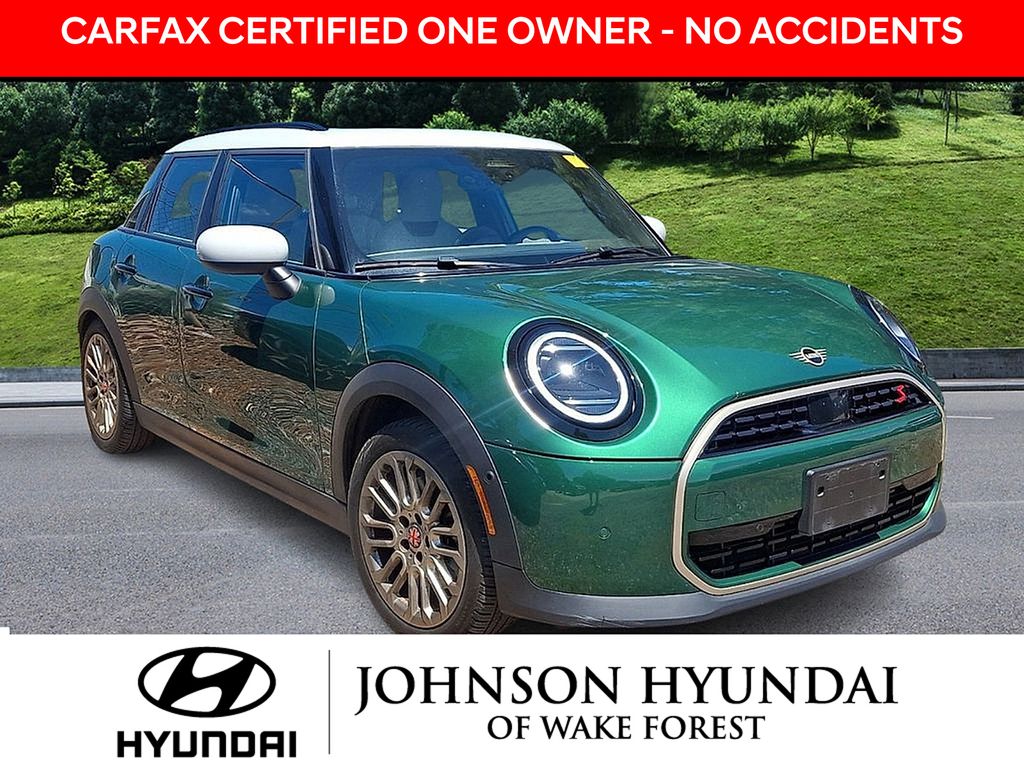 British Racing Green 2025 MINI Cooper Hatchback Front-Wheel Drive 7-Speed Automatic