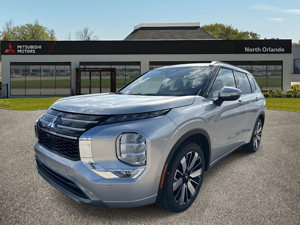 2025 Mitsubishi Outlander SEL