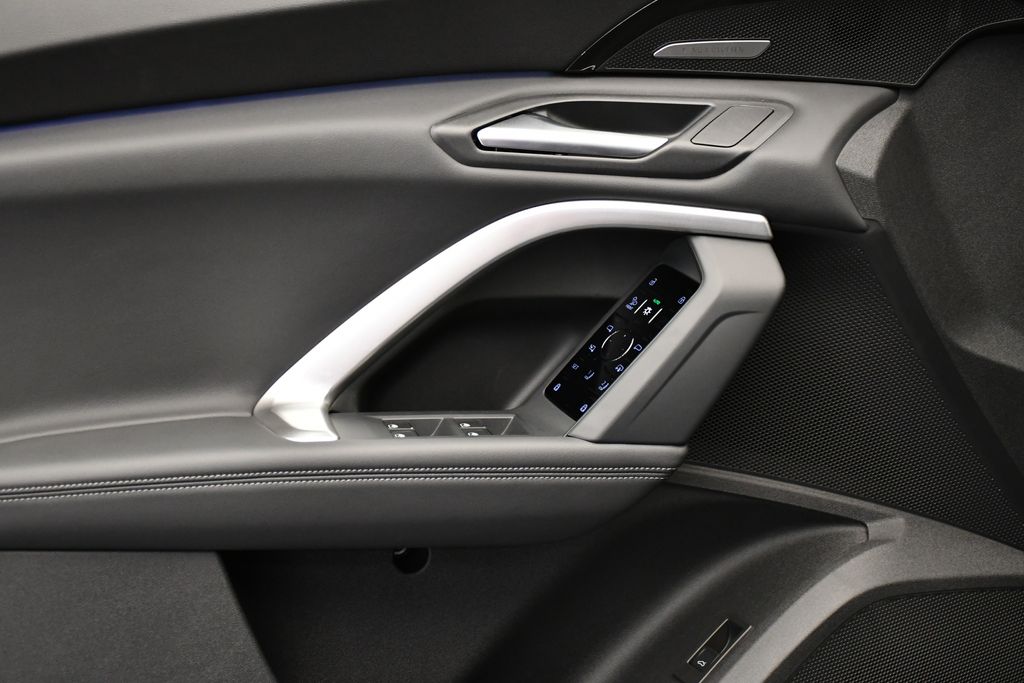 Thumbnail: 2025 Audi Q5 - 31