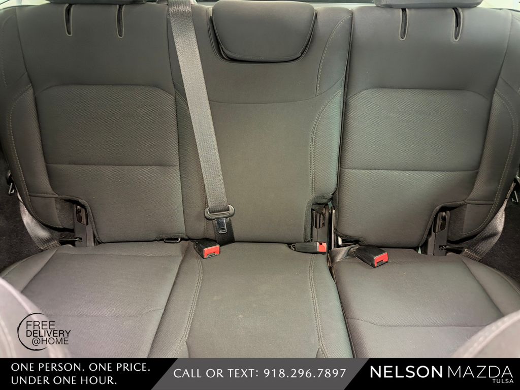 Used 2019 White Jeep Unlimited Sport S image 33