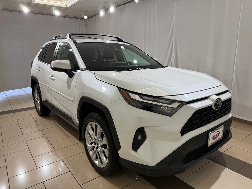 Thumbnail: 2025 Toyota RAV4 - 8