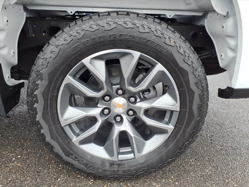 used 2025 Chevrolet Silverado 1500 car, priced at $41,901