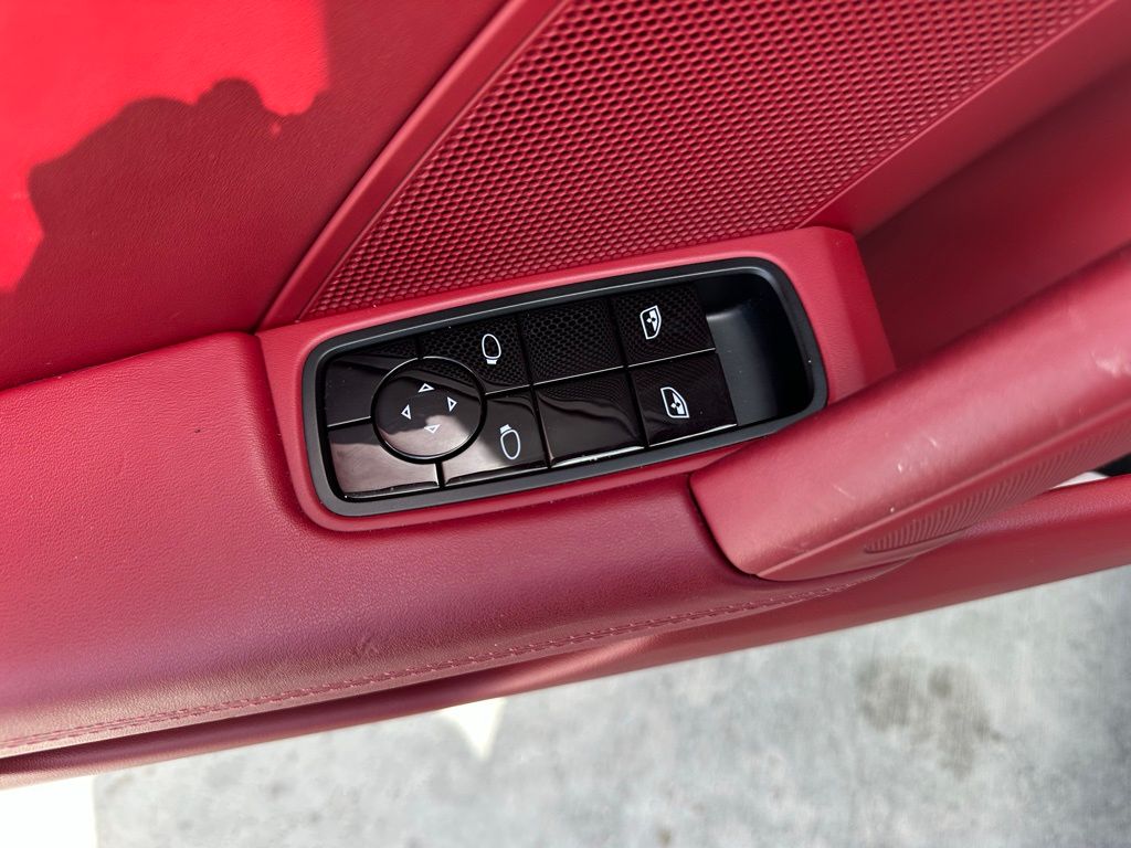 Thumbnail: 2021 Porsche 911 - 20