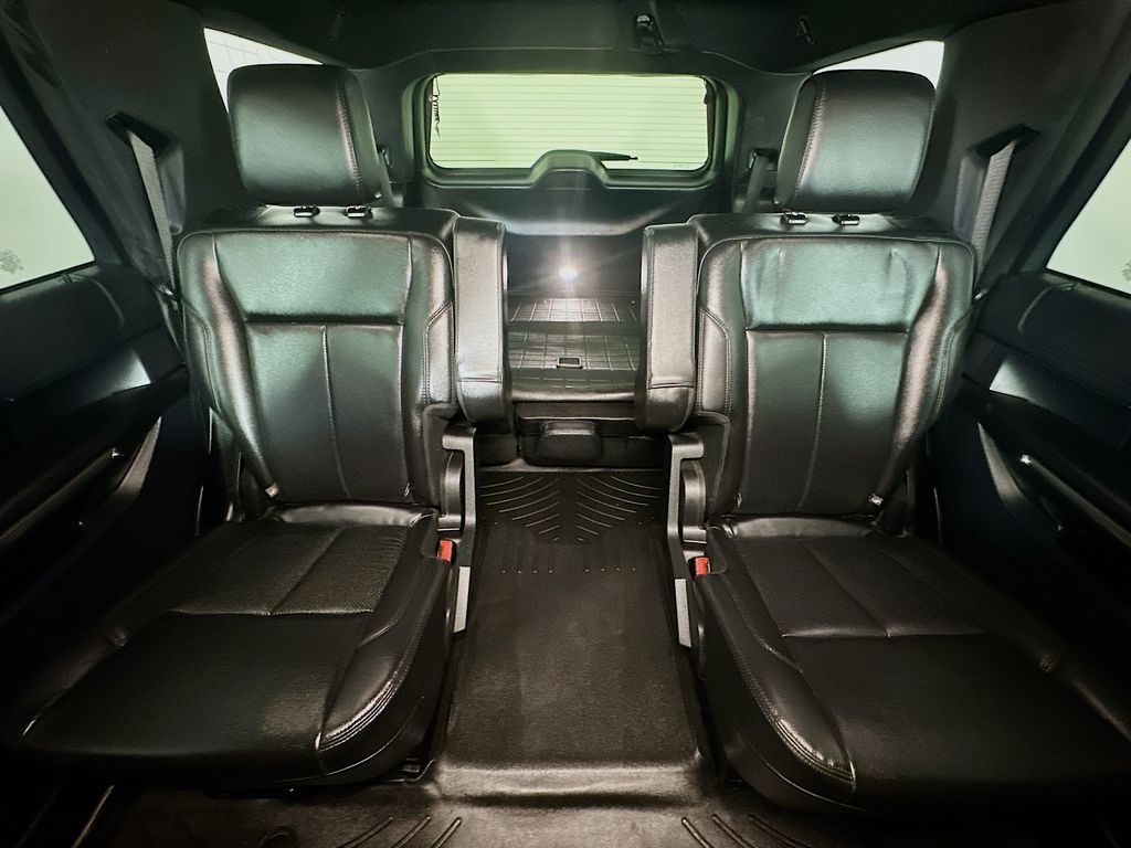 Used 2021 Black Ford XLT image 13