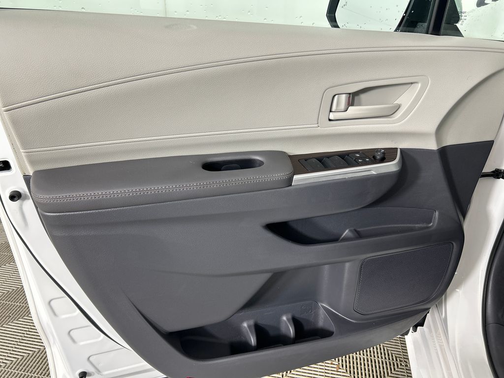 Used 2023 White Toyota LE image 11