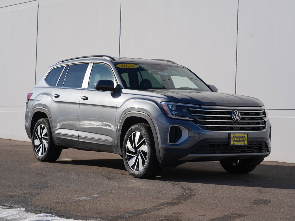2025 Volkswagen Atlas SE 4Motion with Technology