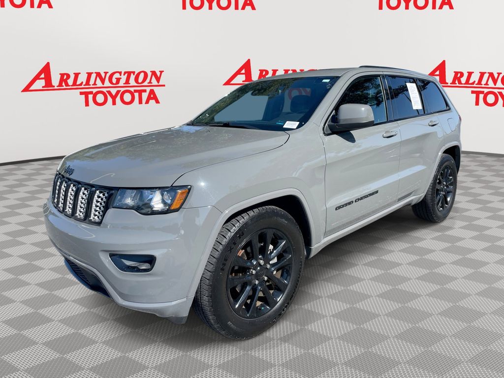 2020 Jeep Grand Cherokee Altitude's photo