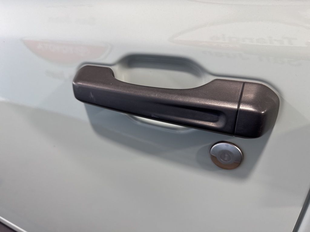 Thumbnail: 2024 Jeep Wrangler - 19