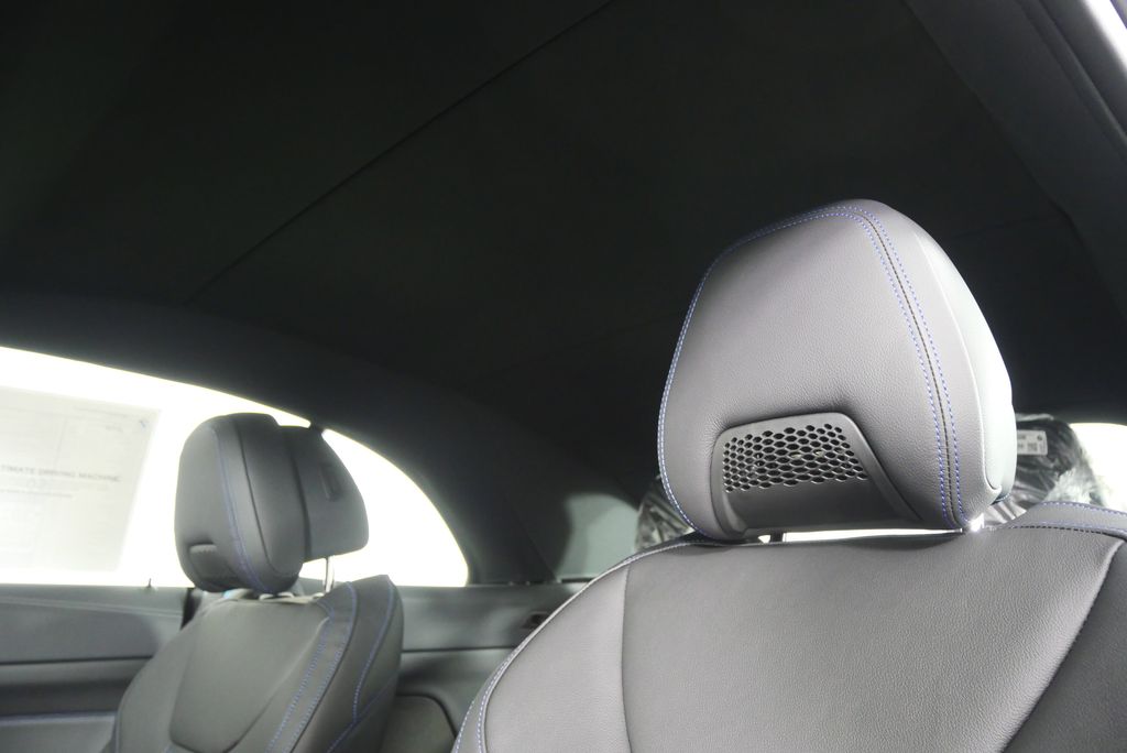 Thumbnail: 2026 BMW 4 Series - 12