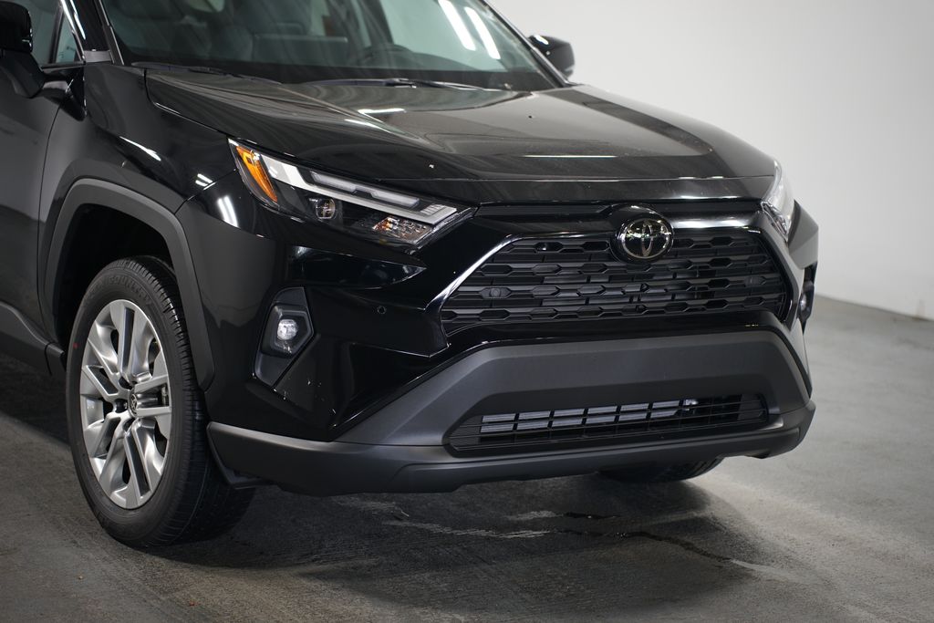 Thumbnail: 2025 Toyota RAV4 - 4