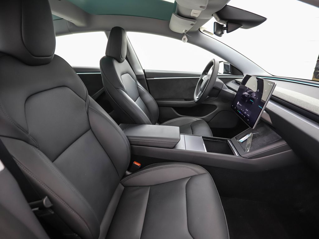 Thumbnail: 2025 Tesla Model 3 - 29