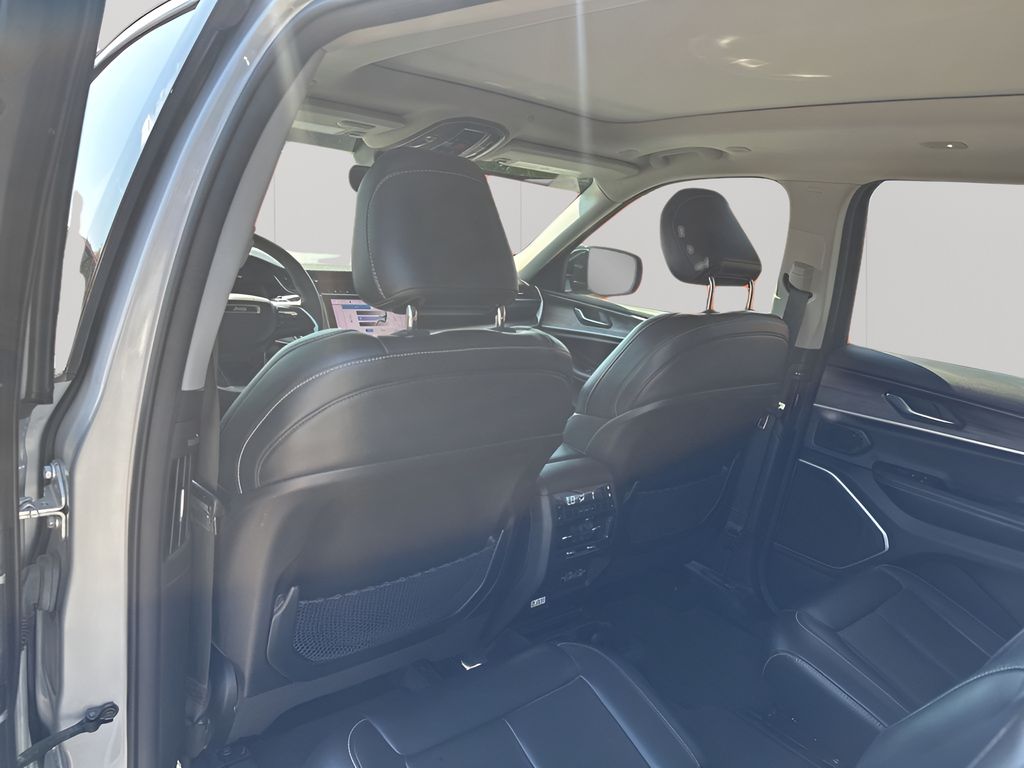 Used 2021 Silver Jeep Limited image 19