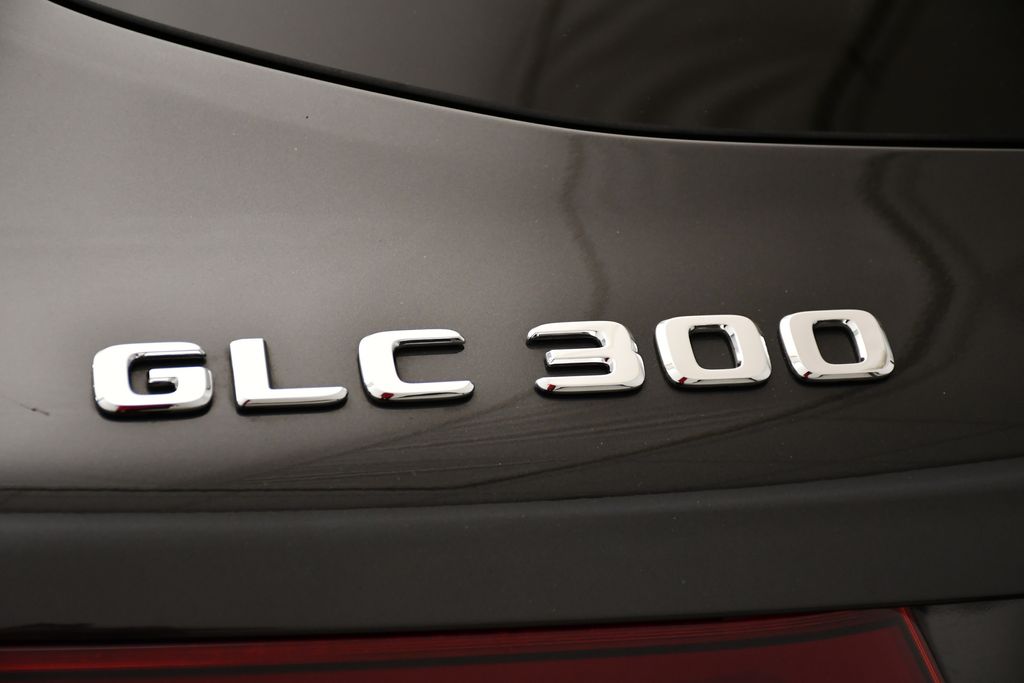 Thumbnail: 2022 Mercedes-Benz GLC - 9
