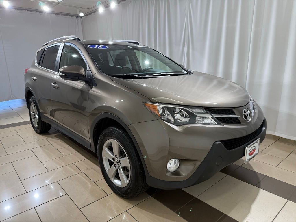 Thumbnail: 2015 Toyota RAV4 - 7