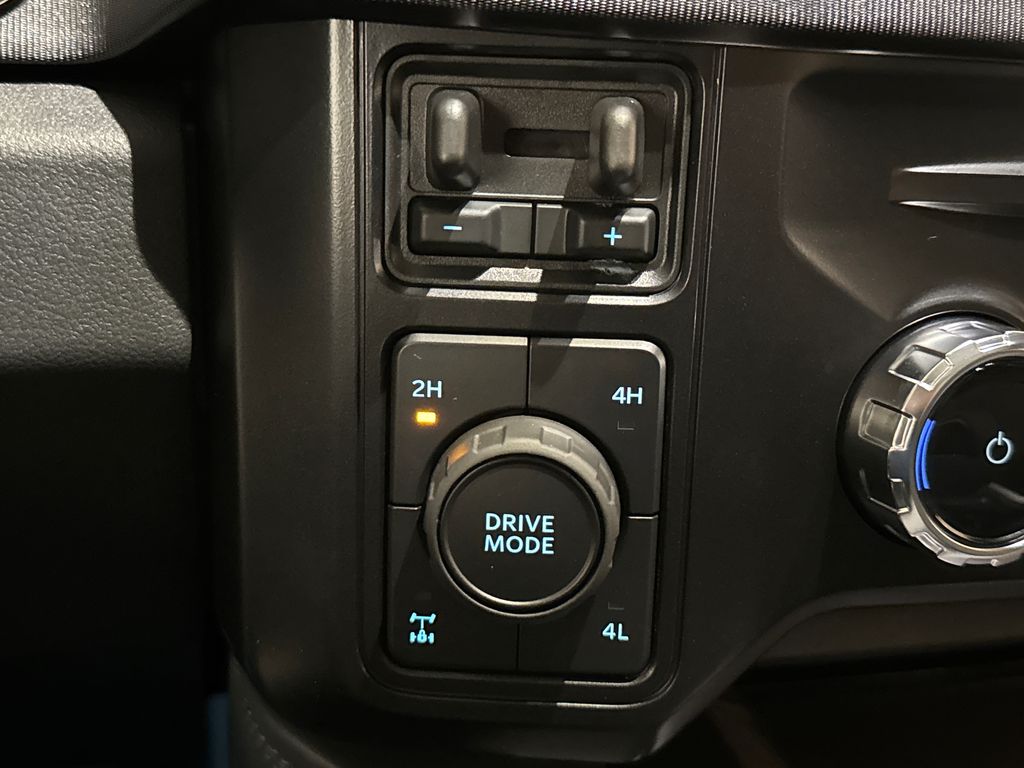 New 2026 Blue Ford Platinum image 33