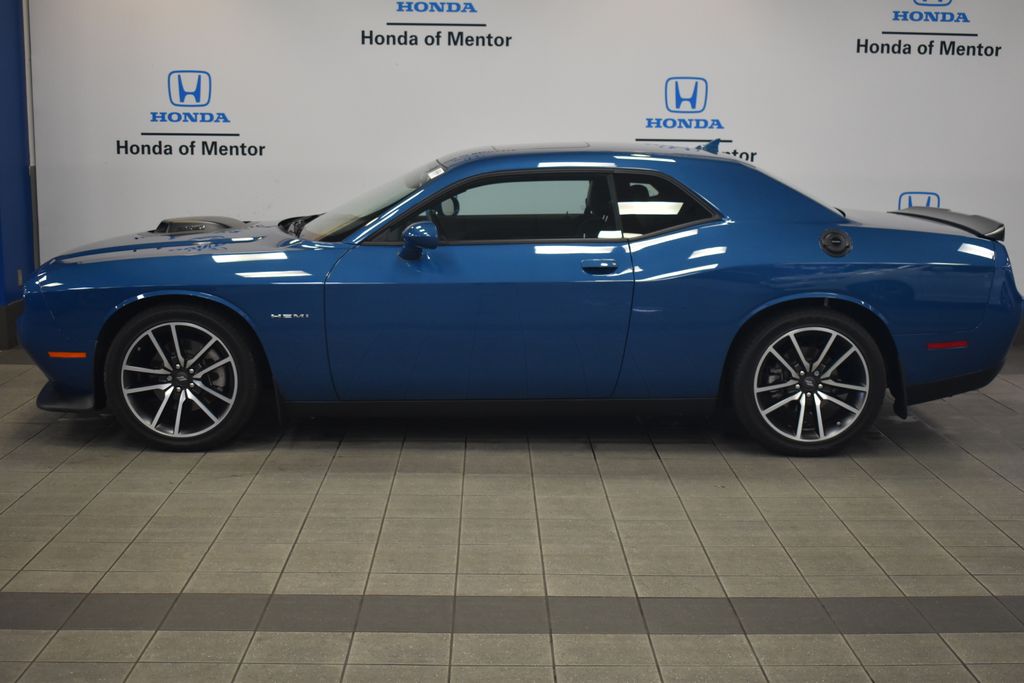 Thumbnail: 2022 Dodge Challenger - 2