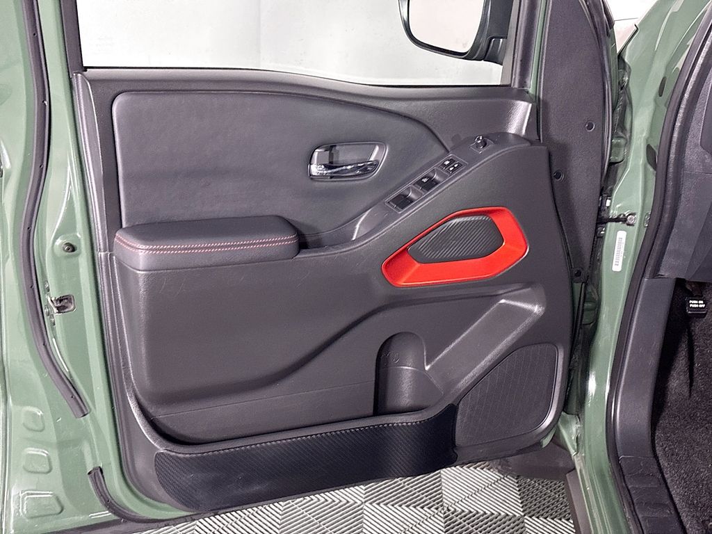2022 Nissan Frontier PRO-4X