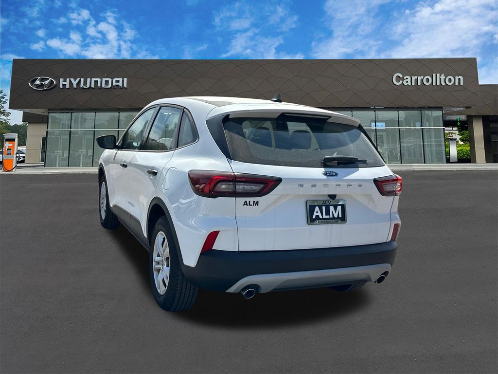 Used 2023 White Ford Base image 7