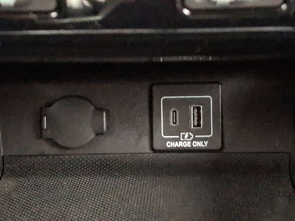 Thumbnail: 2020 Nissan Pathfinder - 25