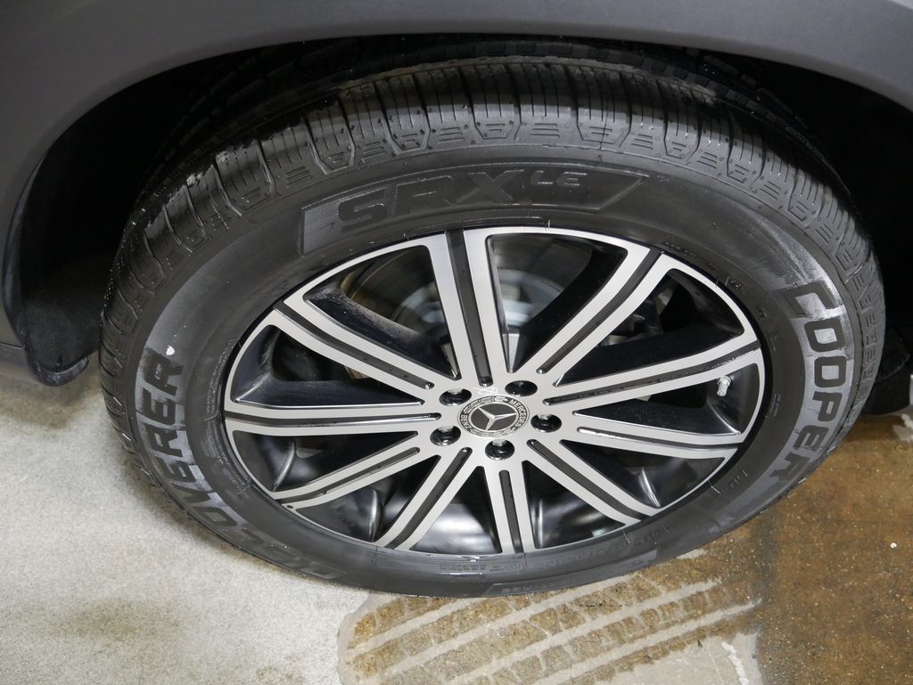 Thumbnail: 2026 Mercedes-Benz GLE - 14