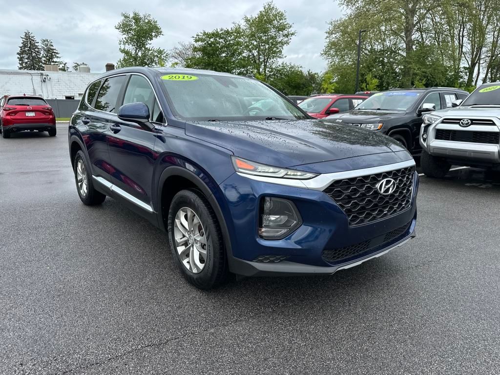 2019 Hyundai Santa Fe SE photo