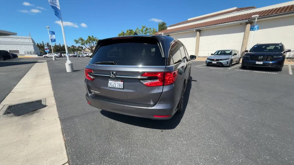 Thumbnail: 2023 Honda Odyssey - 8