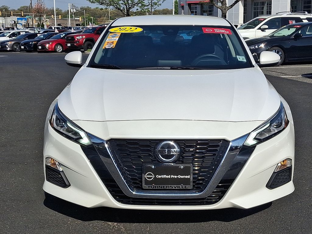 2022 Nissan Altima SV 2