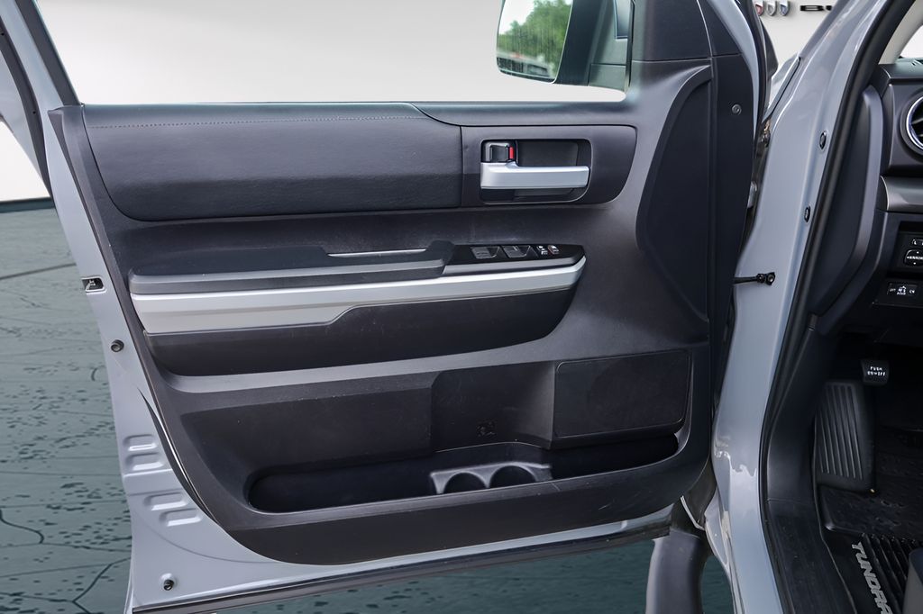 Used Car 2020 Toyota Tundra  Sr5 For Sale Under $40,000 In Austin, Texas