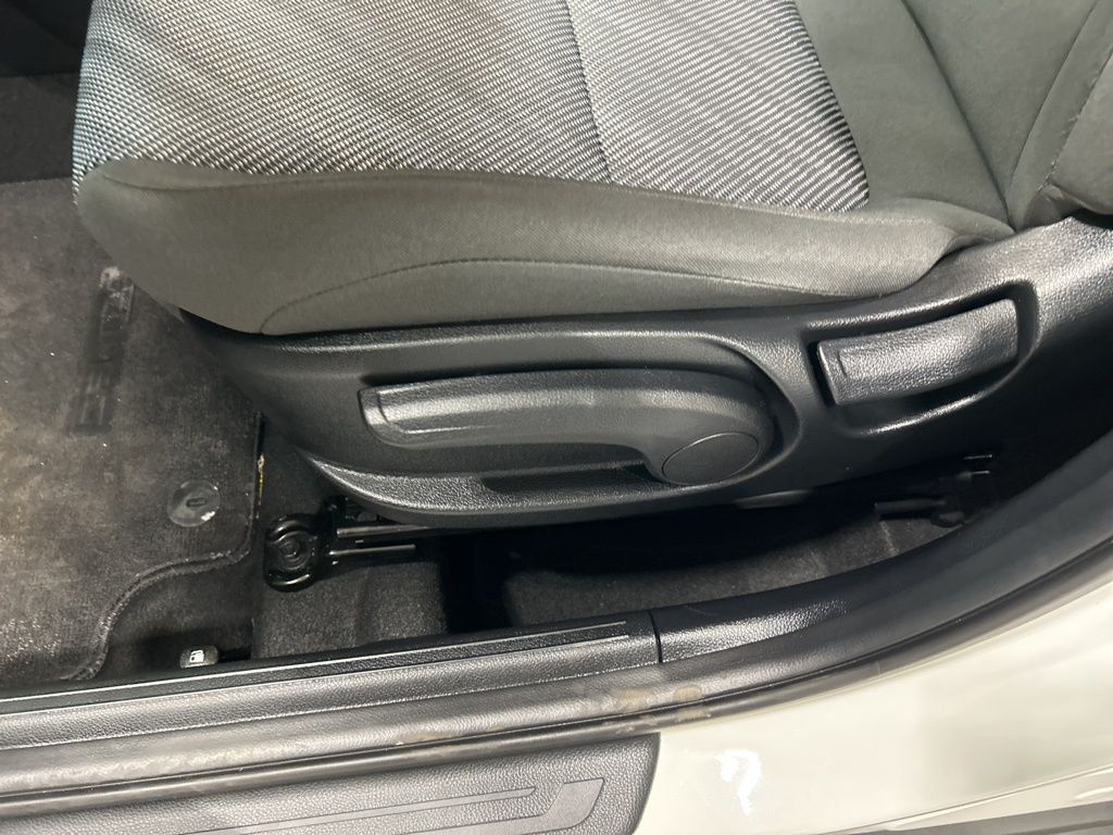 used 2025 Kia Seltos car, priced at $22,993