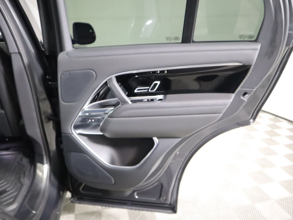 Thumbnail: 2023 Land Rover Range Rover - 28