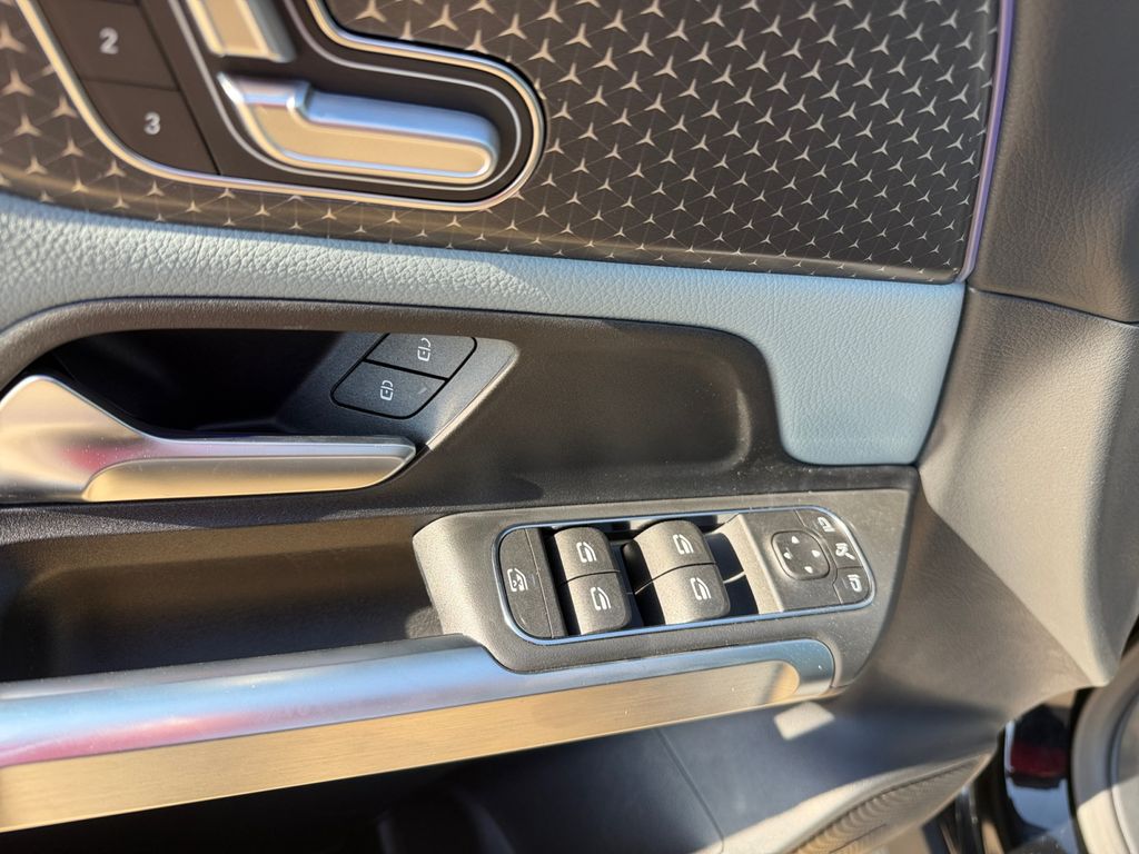 new 2026 Mercedes-Benz GLB car