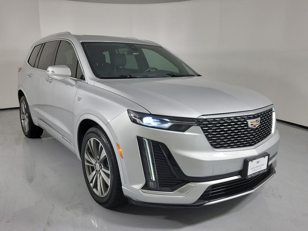 2020 Cadillac XT6 Premium Luxury Silver at AutoSavvy Houston Northwest