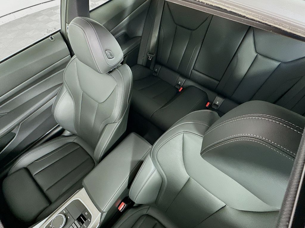 Thumbnail: 2025 BMW 4 Series - 22