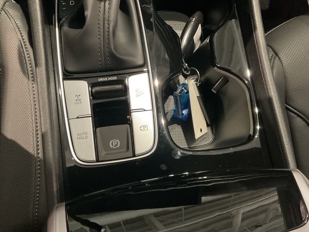 New 2026 White Hyundai SEL image 12