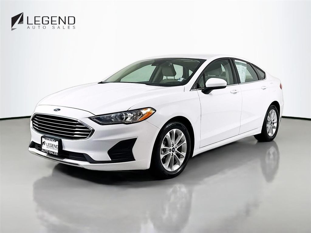 2019 Ford Fusion SE FWD's photo