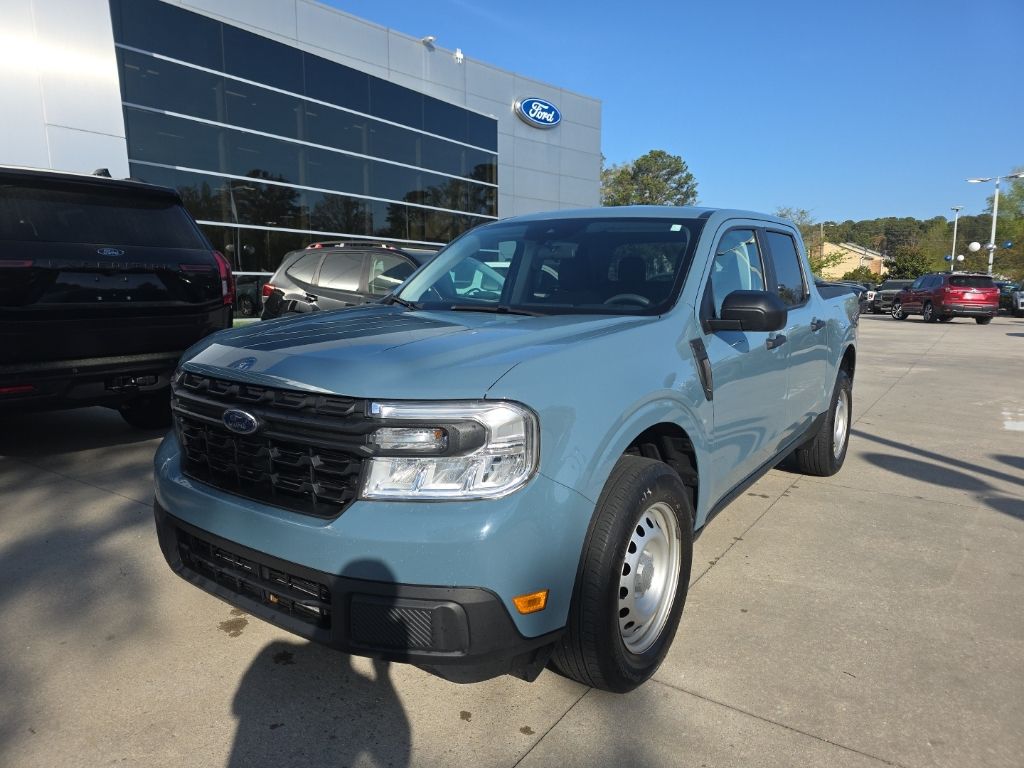 Area 51 2022 Ford Maverick XL SuperCrew FWD Pickup Truck Front-Wheel Drive 8-Speed Automatic