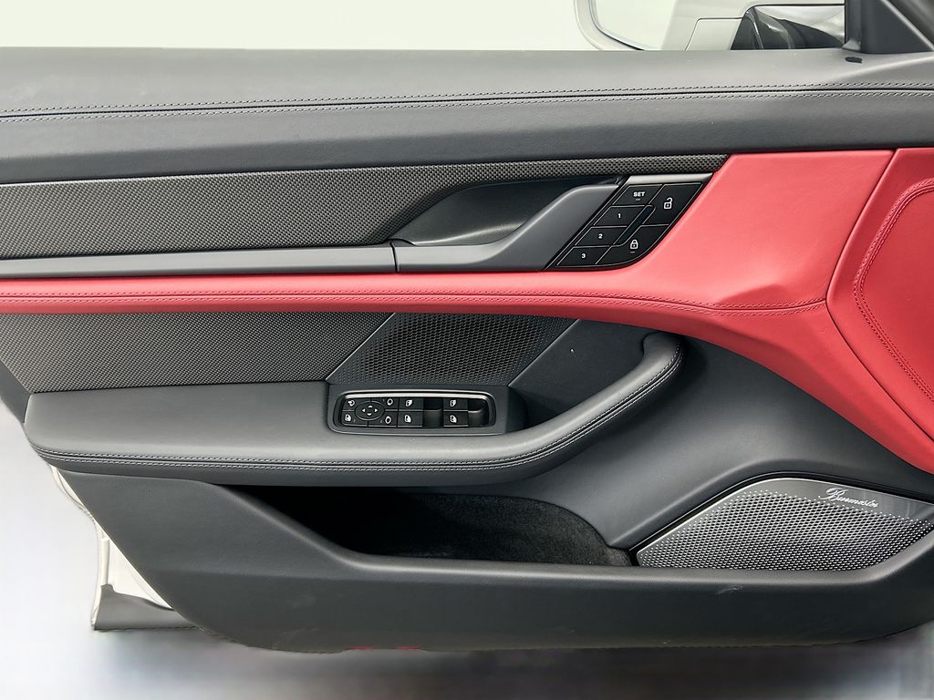 Thumbnail: 2026 Porsche Taycan - 25