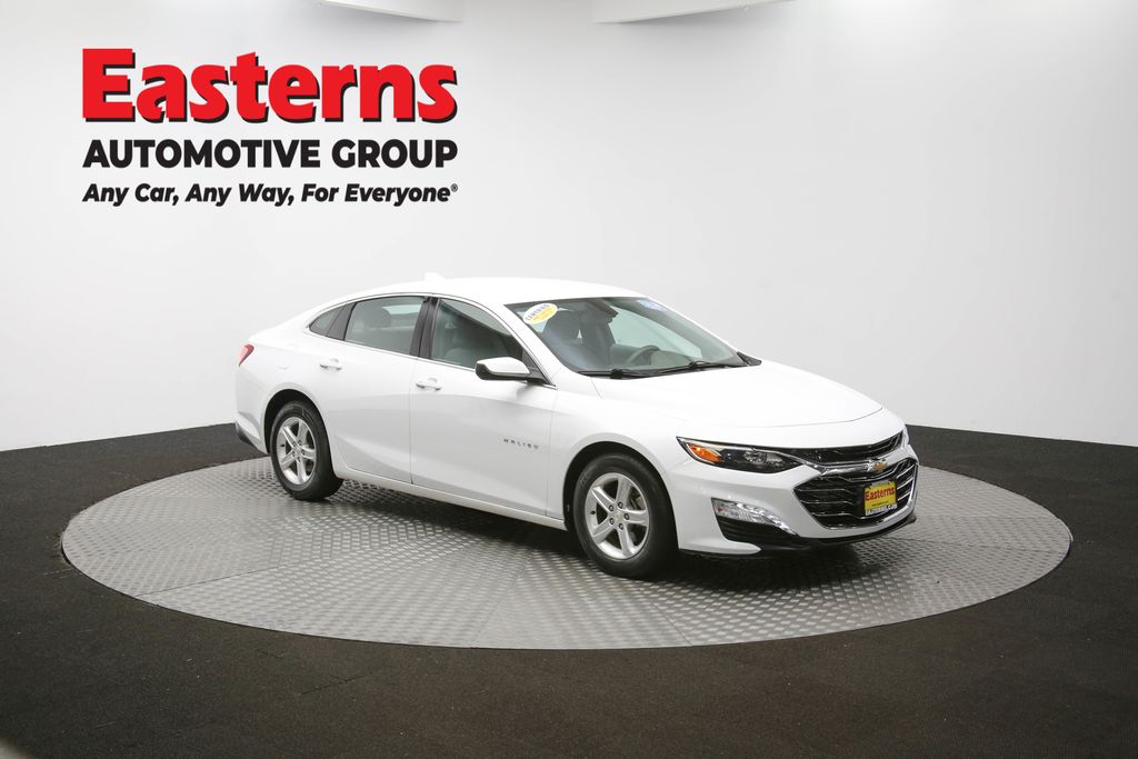 Used 2022 White Chevrolet LT image 45