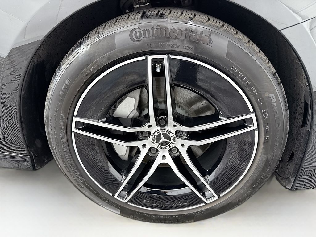 Thumbnail: 2025 Mercedes-Benz E-Class - 31